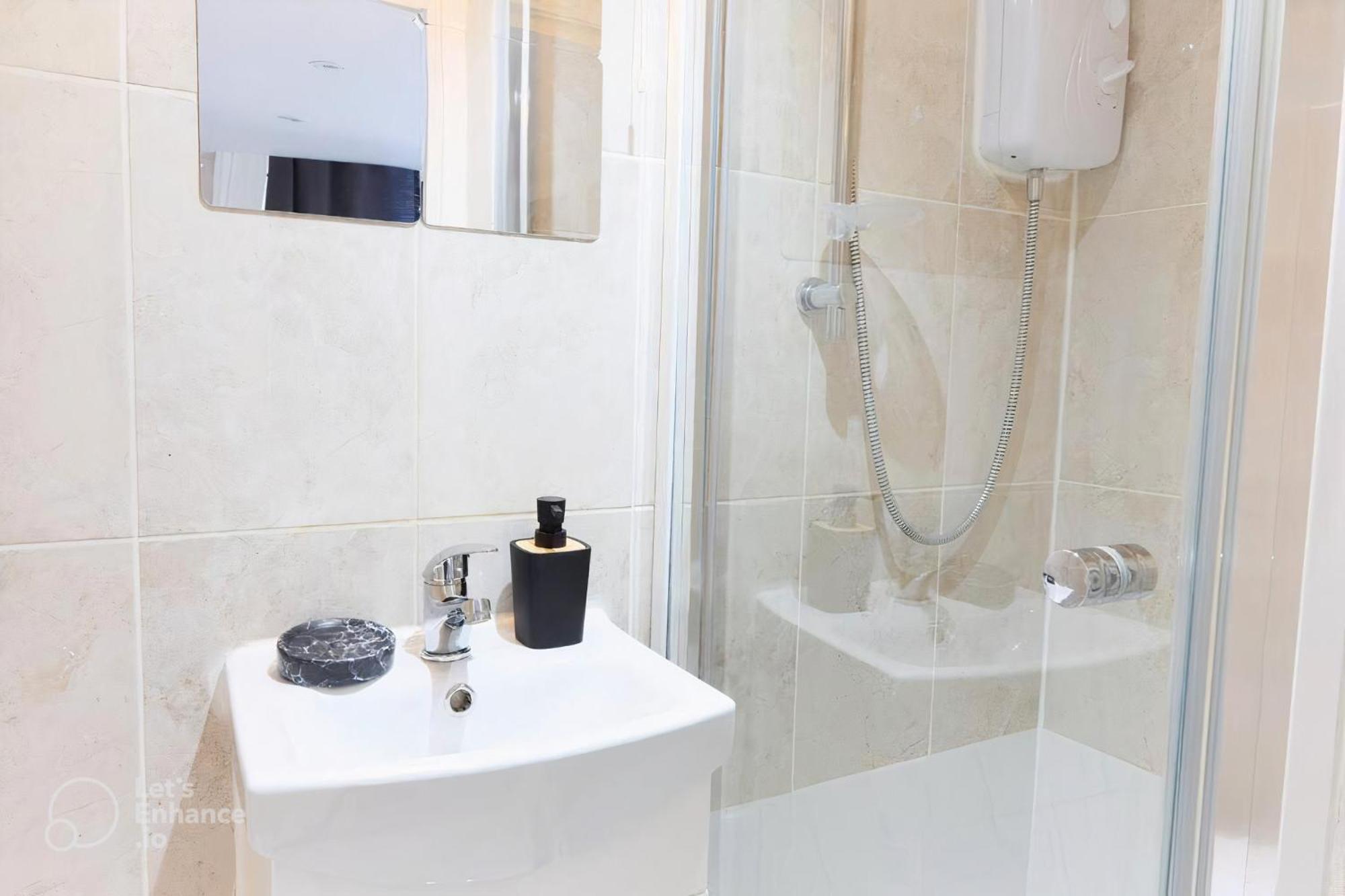 Chic Bayswater Luxury Retreat Apartment London Bagian luar foto